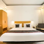 Hotel Ivy Plaza